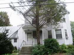 182 Beethoven Ave, Newton, MA 02468 exterior