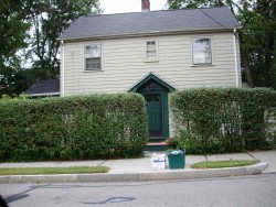 515 Auburn St, Newton, MA 02466 exterior