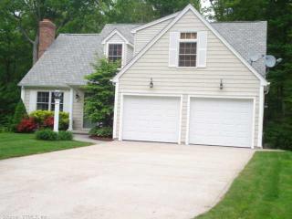 14 Village Dr, Waterford, CT 06385 exterior