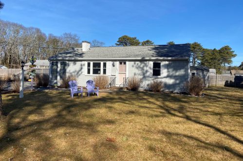163 Breezy Point Rd, Yarmouth, MA 02664 exterior