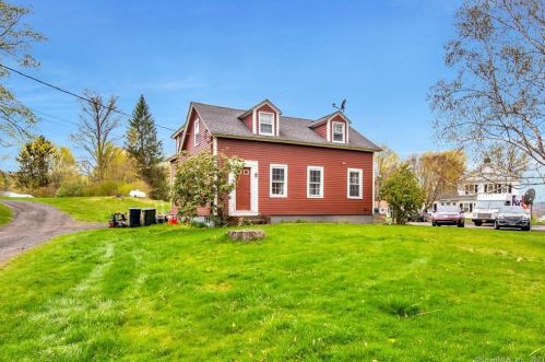 2 Maple Ave, Plymouth, CT 06782 exterior