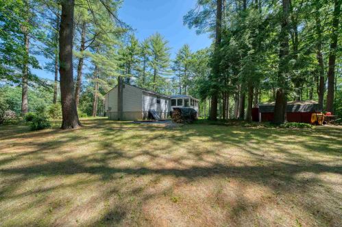 17 Silver Ln, Goffstown, NH 03045 exterior