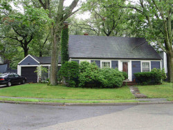 56 White Pine Rd, Newton, MA 02464 exterior