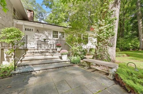 64 Nubel Ln, New Canaan, CT 06840 exterior