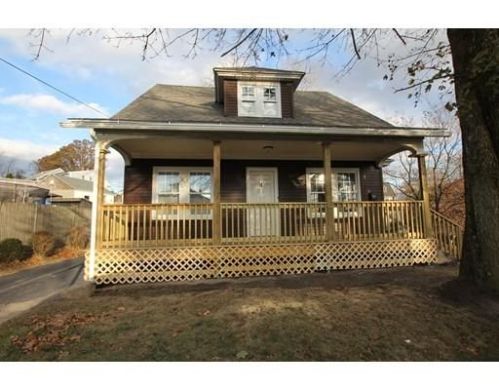 87 Pinehurst Ave, Auburn, MA 01501 exterior