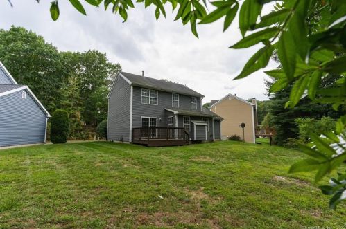 14 Indian Hill Rd, Upper Stepney, CT 06468 exterior