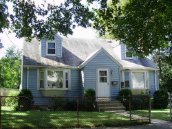 59 Underwood Ave, Newton, MA 02465 exterior