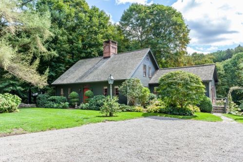 83 Squire Rd, Roxbury, CT 06783 exterior