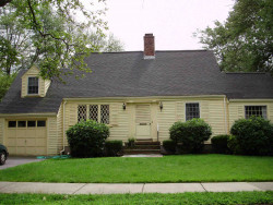 34 Heatherland Rd, Newton, MA 02461 exterior