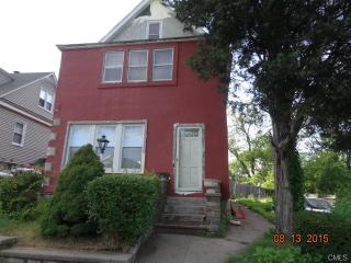 151 Wessels Ave, Bridgeport, CT 06610 exterior