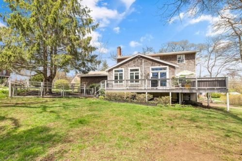 6 Ocean Ave, Rockport, MA 01966 exterior