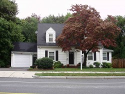 1915 Beacon St, Newton, MA 02468 exterior