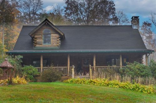 160 Deming Rd, Torrington, CT 06790 exterior
