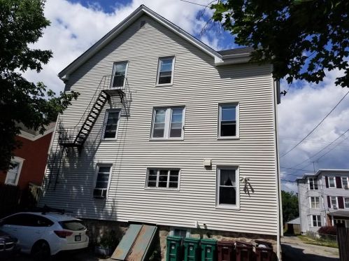 127 Bennett St, Woonsocket, RI 02895 exterior