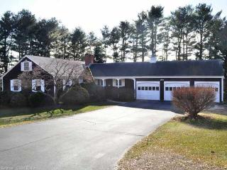 4 Silver Mine Acres, Collinsville, CT 06019 exterior