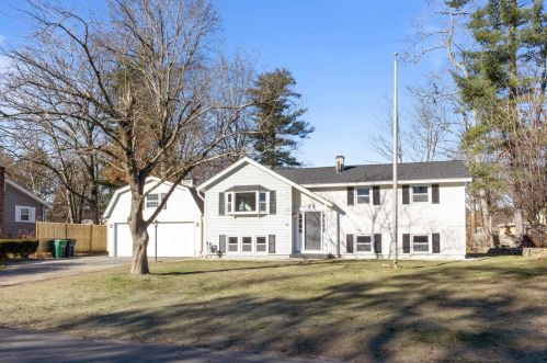 6 Cannon Dr, Nashua, NH 03062 exterior