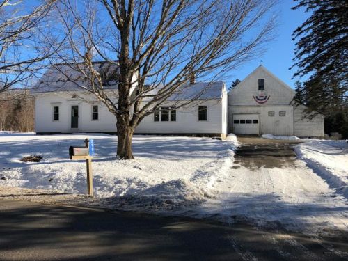 2903 Washington Rd, Waldoboro, ME 04572 exterior