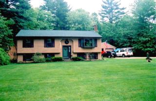 2 Blackberry Ln, Raymond, NH 03077 exterior