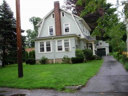 49 Moulton St, Newton, MA 02462 exterior