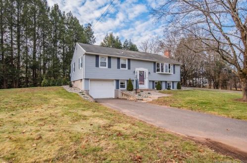 6 Stardust Dr, Enfield, CT 06082 exterior