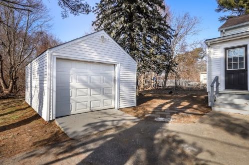 69 Ingell St, Taunton, MA 02780 exterior