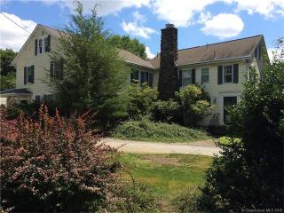 1021 Orange Center Rd, Orange, CT 06477 exterior
