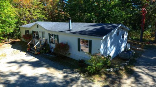 27 Evergreen Ln, Blue-Hill, ME 04614 exterior