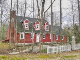 187 Stone Wall Ln, Charlotte, VT 05445 exterior