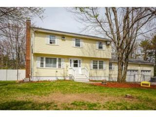 12 Devonshire Ln, Londonderry, NH 03053 exterior