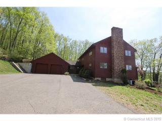 1070 Chamberlain Hill Rd, Middletown, CT 06457 exterior
