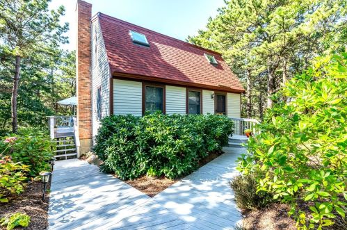 190 Lieutenant Island Rd, Wellfleet, MA 02667 exterior