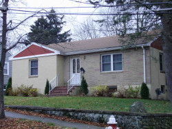 19 Lucille Pl, Newton, MA 02464 exterior