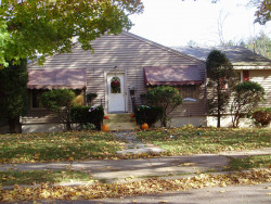 76 Beaconwood Rd, Newton, MA 02461 exterior