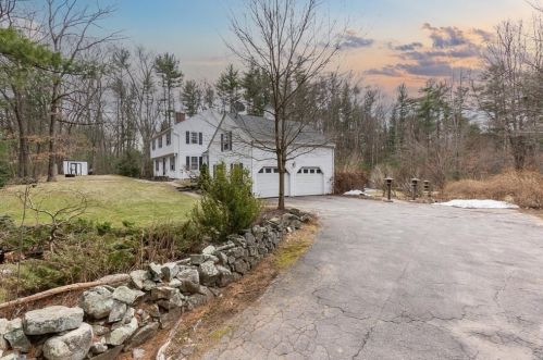 57 Stonecleave Rd, Boxford, MA 01921 exterior