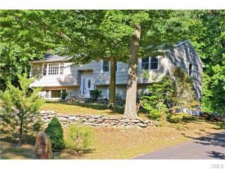 23 Greenbriar Rd, Seymour, CT 06478 exterior