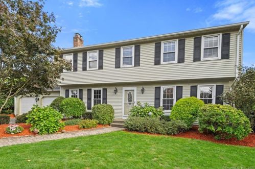 20 Chatham Ln, Wapping, CT 06074 exterior