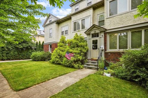 184 Irving Ave, Providence, RI 02906 exterior