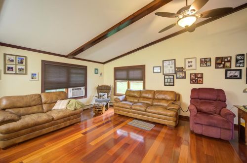 276 Whitefield Rd, Dalton, NH 03598 exterior