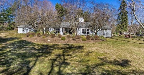 125 Frogtown Rd, New Canaan, CT 06840 exterior