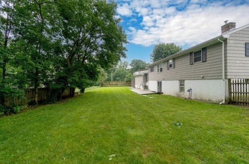 12 Nottingham Way, Cumberland, RI 02864 exterior