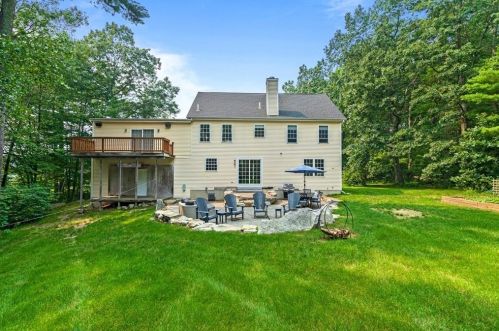 5 Tyler Rd, Westford, MA 01886 exterior