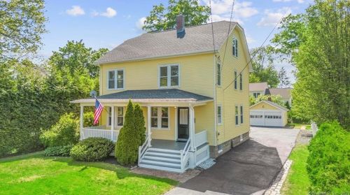 82 Main St, Windsor Locks, CT 06096 exterior