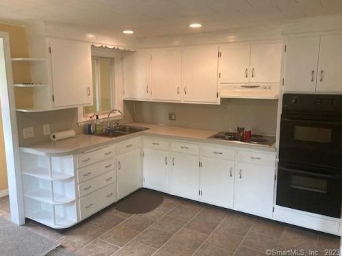 181 Circle Dr, Litchfield, CT 06750 exterior