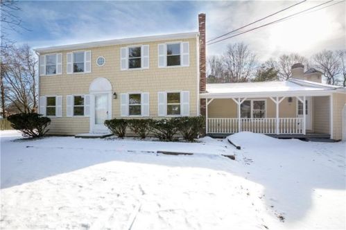 18 Evergreen Rd, Glocester, RI 02814 exterior