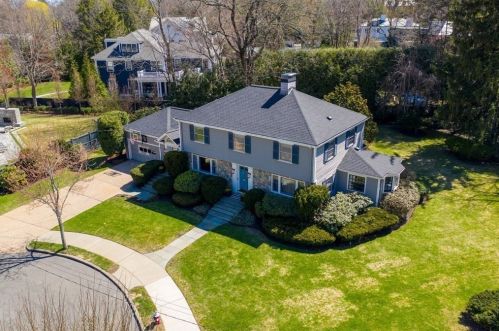 20 Ascenta Ter, Newton, MA 02465 exterior