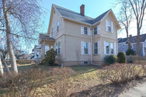 39 Cushing St, Medford, MA 02155 exterior