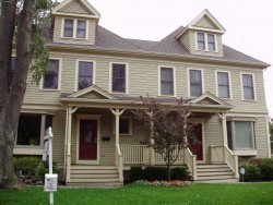 9 Weir St, Newton, MA 02466 exterior