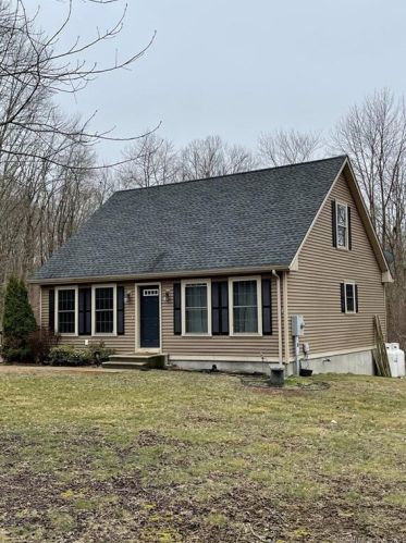 105 Squaw Rock Rd, Moosup, CT 06354 exterior