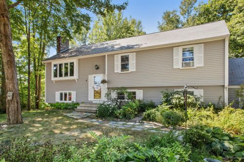 2 Brentwood Rd, Cape-Elizabeth, ME exterior