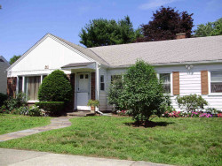 31 Mccarthy Rd, Newton, MA 02459 exterior